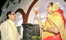 राजनेताओं की पत्नियों की करवा चौथ स्पेशल ये तस्वीरें देखी कि नहीं आपने