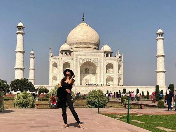 सुष्मिता वैसे तो काफी दिनों से इंडस्ट्री से दूर हैं लेकिन इसके उलट देखें तो वो कई इवेंट पर हिस्सा लेती दिखी देती हैं. इसके साथ ही वो पल उनकी निजी जिंदगी से जुड़े हुए ज्यादा होते हैं. तस्वीर: इंस्टाग्राम
