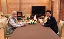 जापान के पीएम शिंजो आबे संग काइजी ट्रेन से टोक्यो रवाना हुए पीएम मोदी, देखें तस्वीरें