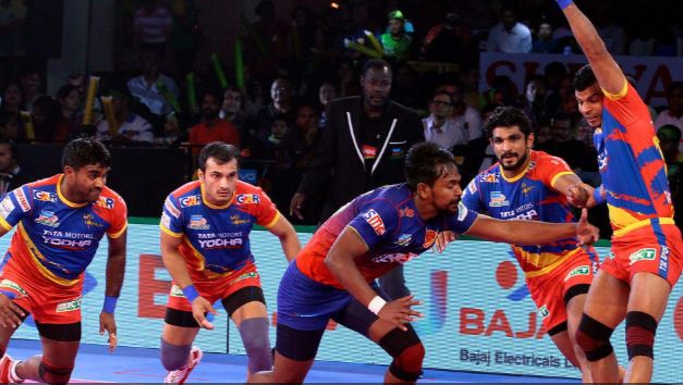 Pro Kabaddi League 2018: दिल्ली के दबंगों को हराकर यूपी के योद्धा ग्रुप-ए में शीर्ष पर पहुंचे