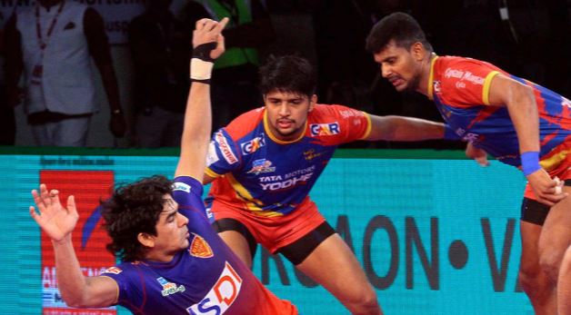 Pro Kabaddi League 2018: दिल्ली के दबंगों को हराकर यूपी के योद्धा ग्रुप-ए में शीर्ष पर पहुंचे