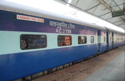 दिवाली, छठ पर घर जाने के लिए नहीं मिला टिकट तो फिक्र मत कीजिए, 78 स्पेशल ट्रेनें हैं दिवाली, छठ पर घर जाने के लिए नहीं मिला टिकट तो फिक्र मत कीजिए, 78 स्पेशल ट्रेनें हैं