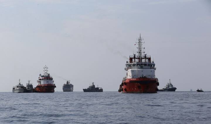 बीबीसी की मानें तो विमान से उड़ान भरने के कुछ ही मिनटों बाद संपर्क टूट गया था, जिस समय विमान से संपर्क टूटा, उस समय विमान समुद्र के ऊपर उड़ान भर रहा था. तस्वरी: एपी