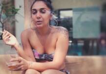 सिगरेट पीते हुए तस्वीर की शेयर तो फैंस ने बता दिया Bad Mom, एक्ट्रेस ने दिया करारा जवाब