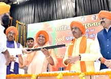 जब कश्मीर में हिंदू राजा था तब सुरक्षित थे सिख और हिंदू, आज कोई सुरक्षित नहीं: योगी