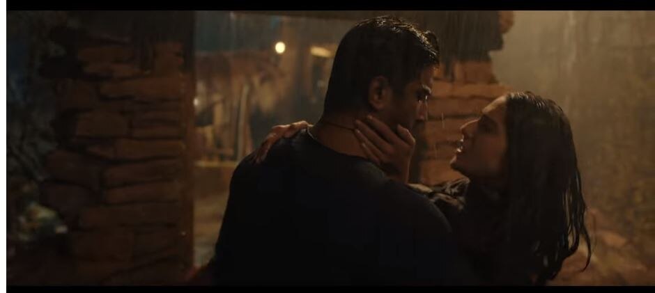 Kedarnath Teaser: डेब्यू फिल्म में ही सुशांत सिंह के साथ लिपलॉक करती दिखीं सारा अली खान, देखें