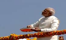 पीएम मोदी ने \'स्टैच्यू ऑफ यूनिटी\' को राष्ट्र को समर्पित करने से पहले की पूजा, देखें तस्वीरें