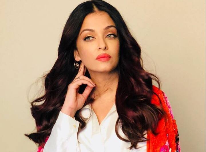 कहा तो ये भी जाता है कि सलमान खान ने ऐश्वर्या राय पर हाथ तक उठा दिया था और उनके साथ इस हद तक हिंसा हुई थी कि ऐश के हाथ में फ्रेक्चर तक हो गया था. इस सब के बाद आखिरकार 27 सितंबर 2002 को टाइम्स ऑफ इंडिया में छपे इंटरव्यू में ऐश्वर्या ने सलमान से अलग होने का ऐलान कर दिया.