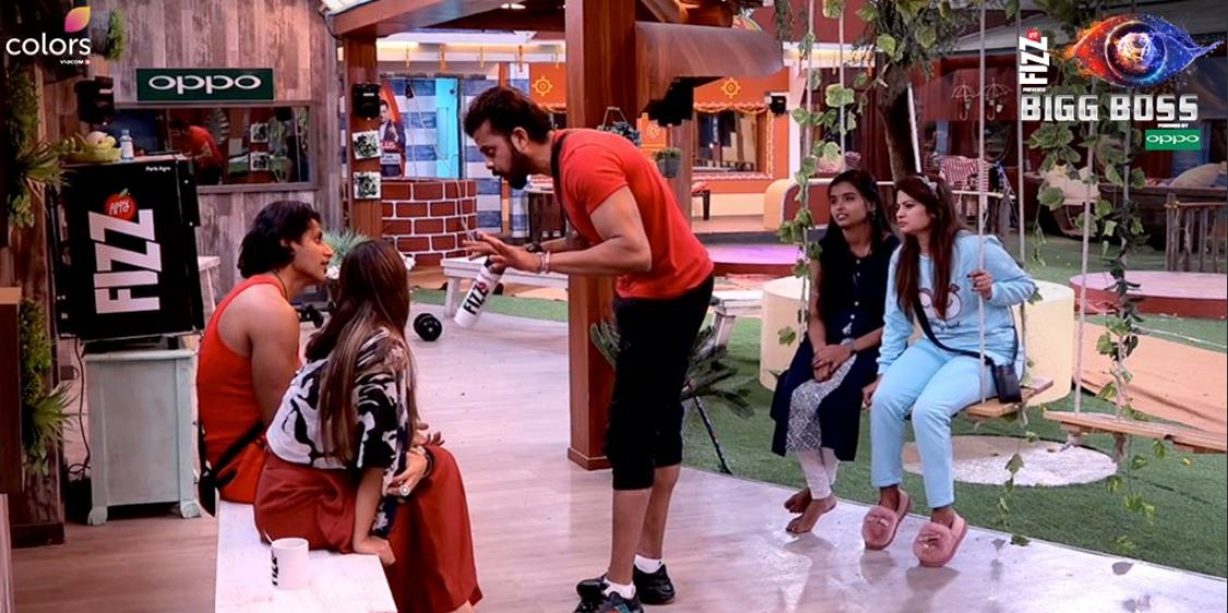 Bigg Boss 12 Day 45 Highlights: श्रीसंत ने की दोस्तों से दुश्मनी, विकास को बोला 'बदतमीज इंसान