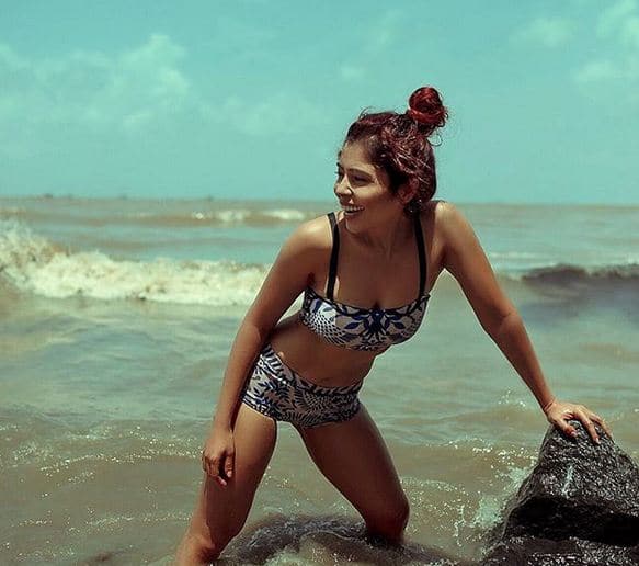 फराह की ये हॉट तस्वीरें उनके फैंस को बहुत पसंद भी हैं. तभी वे जमकर लाइक्सइ की बारिश करते हैं. फोटोः इंस्टाग्राम   