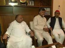 राहुल गांधी के बाद अखिलेश यादव और मुलायम सिंह यादव से मिले चंद्रबाबू नायडू