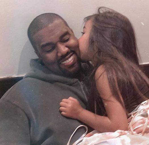 कान्ये को लोगों ने उनके कॅरियर के बर्बाद होने तक चेताया. लेकिन कान्ये ने किसी भी चीज की परवाह किए बिना किम को अपनाया था. फोटोः इंस्टाग्राम 