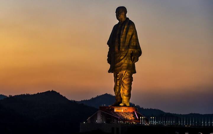 गुजरात सरकार की मानें तो इससे पर्यटन में बढ़ोतरी होने की संभावना है. साथ ही एक दिन में करीब 15,000 लोग देखने पहुंच सकेंगे. तस्वीर: ट्विटर