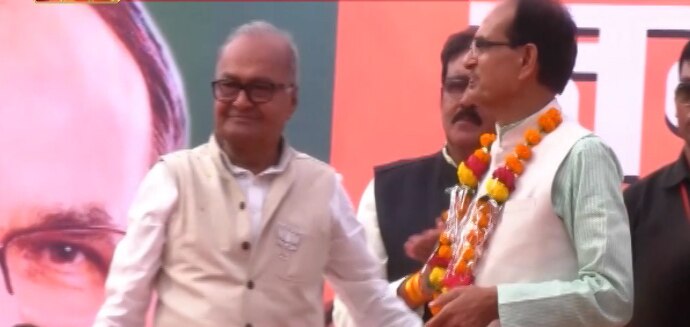 Madhya Pradesh Assembly Election 2018: Bjp Minister fear for ticket infront of CM Shivraj सीएम शिवराज के सामने झलका मंत्री का दर्द, बोले- टिकट मिला तो अगले 5 साल विकास करूंगा
