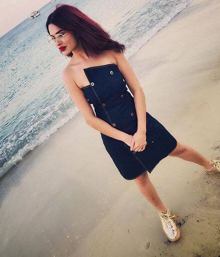 बहरहाल, आशका की इन हॉट तस्वीरों के चलते इनके इंस्टाग्राम पर लगभग 65 हजार फॉलोअर्स होने वाले हैं. फोटोः इंस्टाग्राम