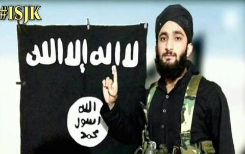 सोशल मीडिया पोस्ट में दावा, लापता कश्मीरी छात्र आतंकवादी संगठन में हुआ शामिल सोशल मीडिया पोस्ट में दावा, लापता कश्मीरी छात्र आतंकवादी संगठन में हुआ शामिल