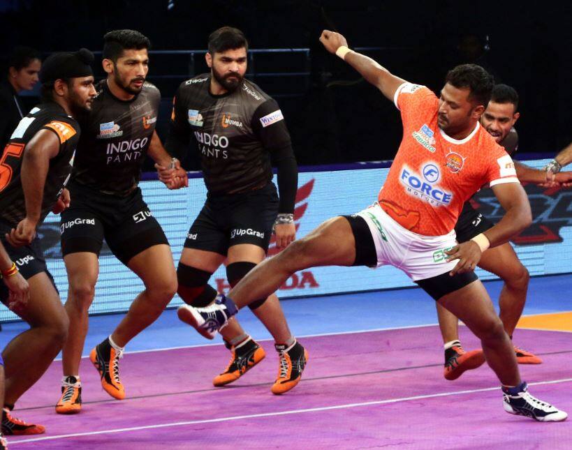 Pro Kabaddi League 2018: Yu-Mumba beat Pune by 31-22 Pro Kabaddi League 2018: यु-मुम्बा ने पुणे को 31-22 से दी मात