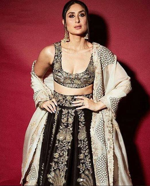 बता दें कि करीना कपूर खान की ये ड्रेस डिजाइनर अनामिका खन्ना की डिज़ाइन की हुई है. (तस्वीर: इंस्टाग्राम) 
