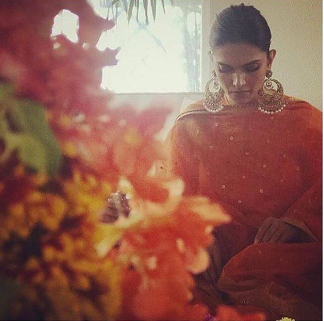 आपको बता दें कि हाल ही में दीपिका पादुकोण के घर पर एक पूजा का इवेंट रखा गया था. (तस्वीर: मानव मंगलानी)