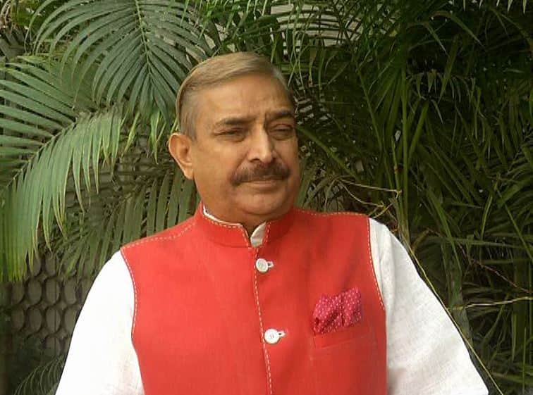 हाथरस दुष्कर्म मामला: कांग्रेस नेता प्रमोद तिवारी ने कहा-यूपी सरकार की पुलिस पर अब भरोसा नहीं