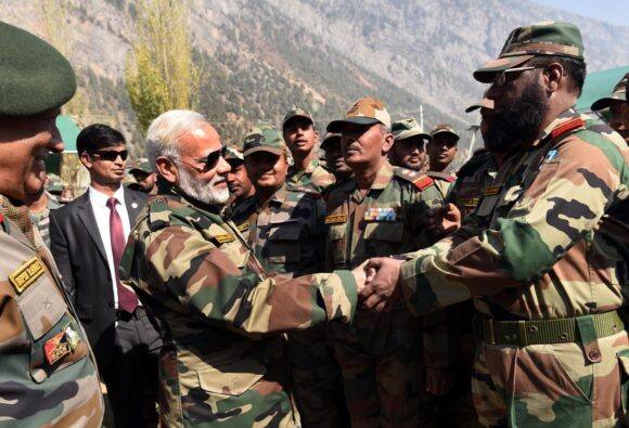 हर्षिल में ITBP के जवानों संग पीएम मोदी ने मनाई दीवाली, जानिए इससे पहले कहां-कहां मनाया ये त्यौहार