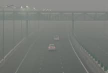 सुप्रीम कोर्ट के आदेश की अनदेखी, दिल्ली में दीवाली पर खूब फोड़े गए पटाखे, प्रदूषण की वजह से सांस लेने में परेशानी