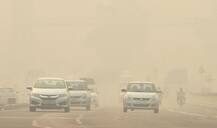 दिल्ली में हवा कल से बेहतर लेकिन प्रदूषण लेवल अब भी खतरनाक स्तर पर, 11 नवबंर तक ट्रकों की एंट्री पर बैन