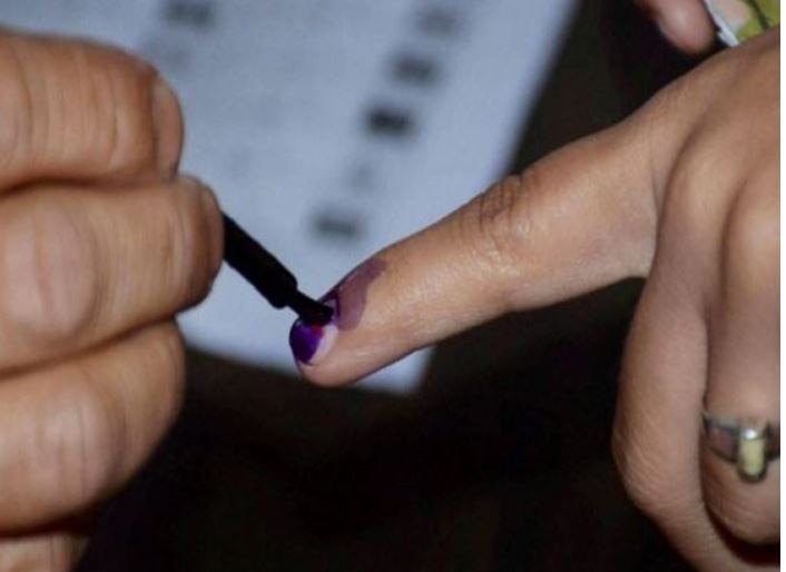 Election Results: NOTA gets more votes than deciding margin on 22 seats in Madhya Pradesh Election Results: मध्य प्रदेश में 22 सीटों पर जीत-हार के अंतर से अधिक नोटा को वोट मिले
