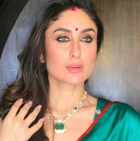 नवाबी अंदाज में बेगम करीना कपूर खान ने मनाई DIWALI, तस्वीरों में देखें उनका रॉयल अंदाज नवाबी अंदाज में बेगम करीना कपूर खान ने मनाई DIWALI, तस्वीरों में देखें उनका रॉयल अंदाज