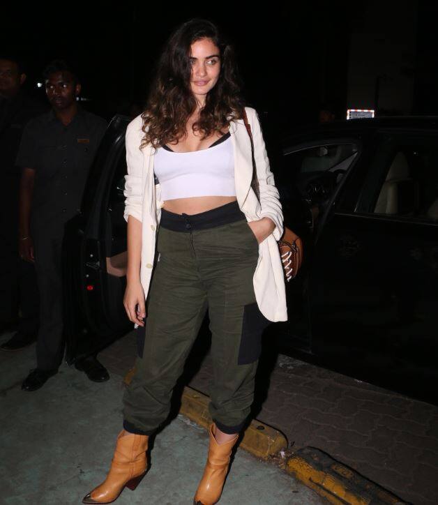 अर्जुन ने मेहर से साल 1998 में शादी की थी. अर्जुन और मेहर की दो बेटियां भी हैं माहिका और मायरा. (तस्वीर: मानव मंगलानी)