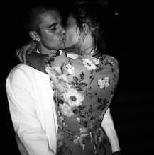 पत्नी के साथ इंटीमेट नजर आएं जस्टिन बीबर, देखें तस्वीरें