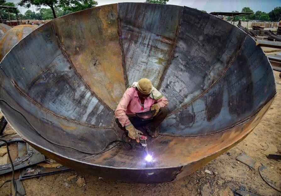 चार महीने के निचले स्तर पर आई IIP: सितंबर में 4.5% रही औद्योगिक विकास दर September IIP at 4.5 percent, stood at four months low level चार महीने के निचले स्तर पर आई IIP: सितंबर में 4.5% रही औद्योगिक विकास दर