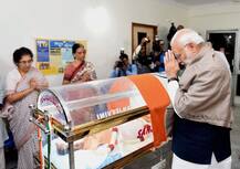 बेंगलुरू: अनंत कुमार का अंतिम संस्कार आज, पीएम मोदी ने रात में घर पहुंचकर दी श्रद्धांजलि