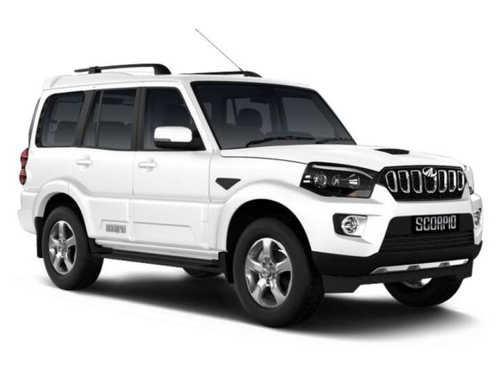 कार के फीचर्स में S11 वाले कई बेहतरीन फीचर्स दिए गए हैं जिनमें ड्यूल एयरबैग्स, एबीएस, कॉर्नरिंग प्रोजेक्टर हेडलैम्प्स, 5.9-इंच टचस्क्रीन इन्फोटेनमेंट सिस्टम, इंटीग्रेटेड टर्न इंडिकेटर्स शामिल हैं. तस्वीर: स्कॉर्पियो