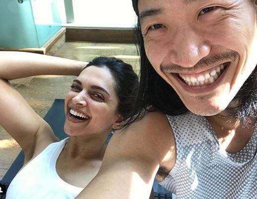 ये तस्वीर तब की है जब दीपि0का पादुकोण अपने ट्रेनर Nam के साथ मुंबई में इटली जाने से पहले आखिरी बार वर्कआउट करने पहुंची थीं. (तस्वीर: इंस्टाग्राम)