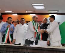 राजस्थान: बीजेपी को जोरदार झटका, मौजूदा सांसद और विधायक ने थामा कांग्रेस का \'हाथ\'