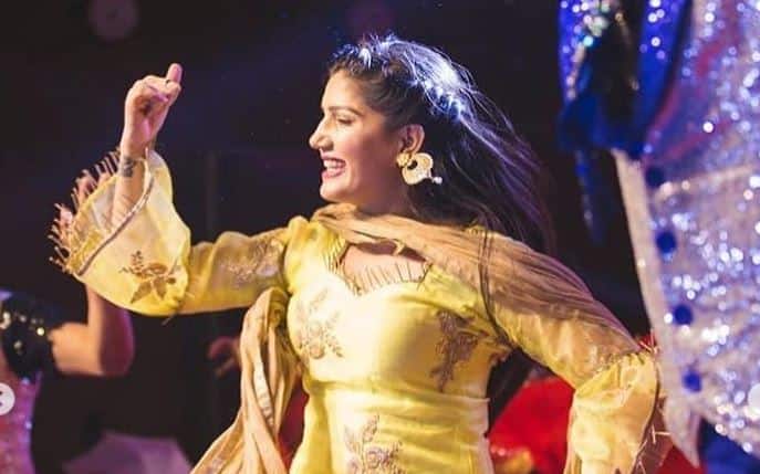 VIDEO: सपना चौधरी के कार्यक्रम में जमकर हंगामा, भगदड़ में एक की मौत, कई घायल Incident in the program of Sapna Chaudhary, one man died VIDEO: सपना चौधरी के कार्यक्रम में जमकर हंगामा, भगदड़ में एक की मौत, कई घायल