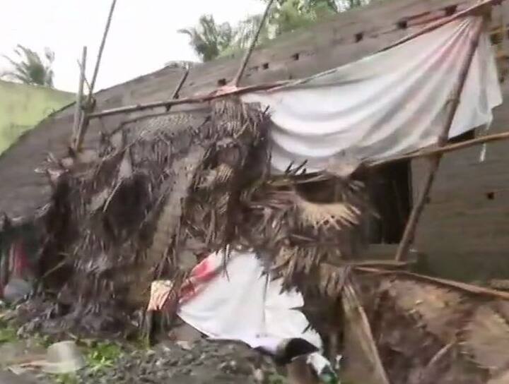 गज तूफान में 120 किलोमीटर प्रति घंटे की रफ्तार से हवा चली. मौसम विभाग के अनुसार इस तूफान के तमिलनाडु के अन्य जिलों में बढ़ने की संभावना है.