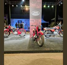महिंद्रा क्लासिक लीजेंड्स ने Jawa के साथ मिलकर बुलेट को टक्कर देने के लिए उतारी Jawa 42, Jawa पेरक
