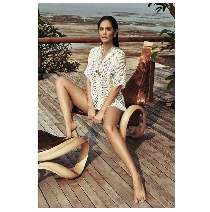 एक्ट्रेस ब्रूना अब्दुल्लाह ने हाल ही में एक शानदार फोटोशूट करवाया है. इस फोटोशूट में वो काफी हॉट लुक में नज़र आ रही हैं. तस्वीर में ब्रूना शॉर्ट ड्रेस में दिखीं. ब्राजीलियन मॉडल से बॉलीवुड इंडस्ट्री तक का सफर तय करने वाली ब्रूना अब्दुला अक्सर ही अपनी बोल्ड अदाओं की वजह से सुर्खियों में बनी रहती हैं. तस्वीर: इंस्टाग्राम 