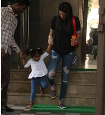 काफी समय बाद बेटी निशा के साथ जुहू में नज़र आईं सनी लियोनी, देखें तस्वीरें