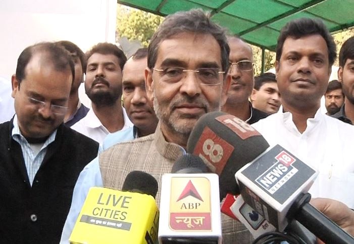 Upendra Kushwaha's RLSP MLAs joins bjp meet उपेंद्र कुशवाहा की पार्टी में 'टूट', बीजेपी की बैठक में शामिल हुए आरएलएसपी के दोनों विधायक