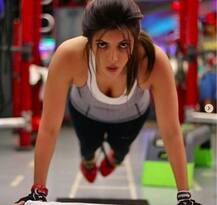 अपनी बॉडी की खूबसूरती कायम रखने के लिए जिम में जमकर पसीना बहा रही हैं शमा सिकंदर