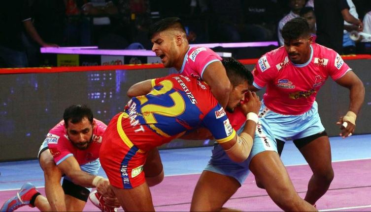 Pro Kabaddi League 2018: जयपुर पिंक पैंथर्स ने यूपी योद्धा को 45-28 से दी मात