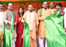 यूपी की सभी 80 लोकसभा सीटों पर कमल संदेश बाइक रैली निकाल रही है बीजेपी, सीएम योगी ने वाराणसी में की शुरुआत