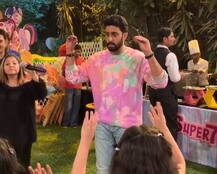 Video: आराध्या के बर्थडे पर पापा अभिषेक बच्चन ने बच्चों के साथ की चीटिंग, यहां देखिए