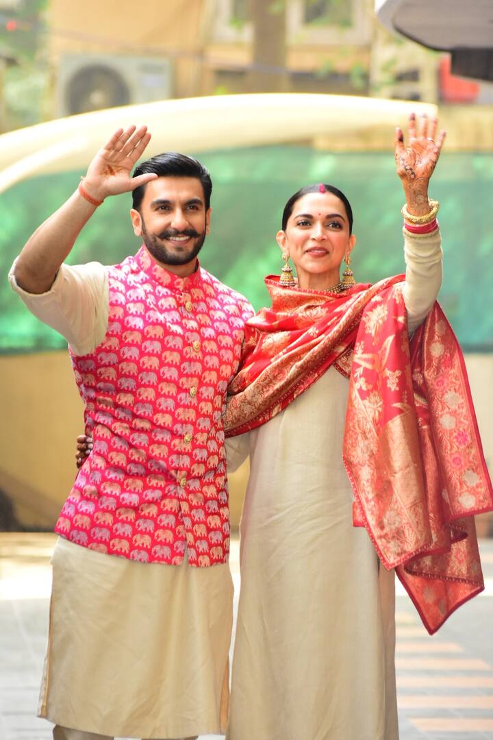 रणवीर और दीपिका के चेहरे पर बेहद खूबसूरत मुस्कान देखने को मिली. (तस्वीर: मनाव मंगलानी)