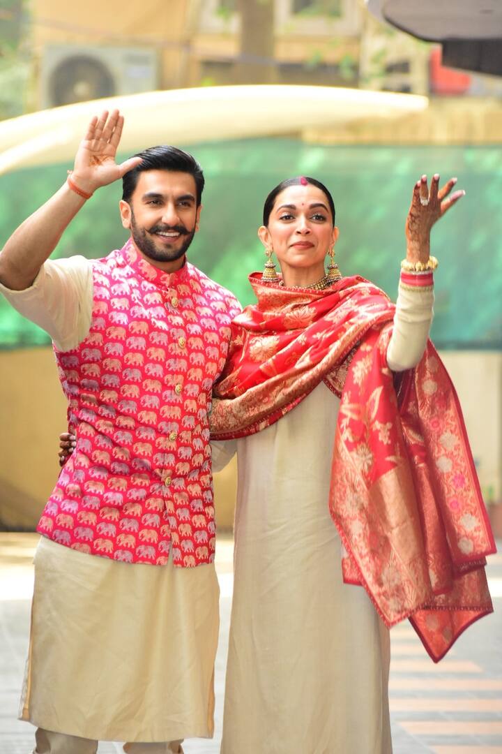उन्होंने अपने हाथ से दीपिका के आस पास घेरा बना रखा था. (तस्वीर: मनाव मंगलानी)