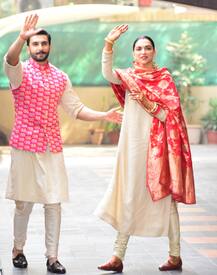 In Pics: \'बाजीराव\' के घर हुआ \'मस्तानी\' का गृह प्रवेश, ससुराल पहुंचते ही सामने आईं दीपिका की ये तस्वीरें