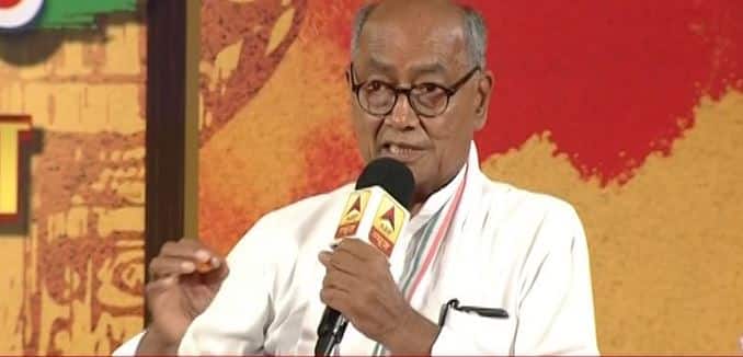 MP Shikhar Sammelan: दिग्गी राजा का मोदी पर बड़ा हमला, 'अगर आज मैं नारा लगा दूं कि चौकीदार क्या है तो जनता कहेगी चोर-चोर' Digvijaya Singh attack pm modi in Shikhar Sammelan 2018 attack pm modi MP Shikhar Sammelan: दिग्गी राजा का मोदी पर बड़ा हमला, 'अगर आज मैं नारा लगा दूं कि चौकीदार क्या है तो जनता कहेगी चोर-चोर'